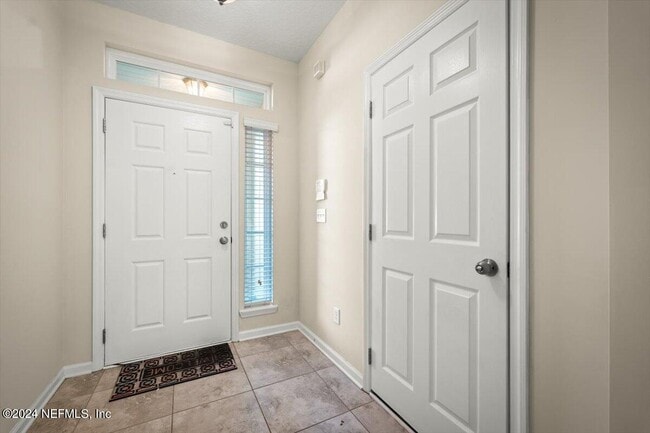 Photo - 215 Richmond Dr