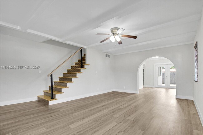 Photo - 1211 N Andrews Ave Unit 1211