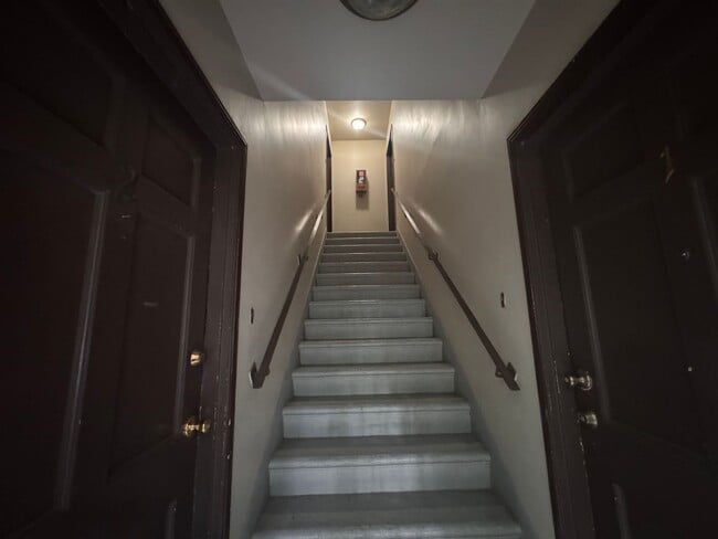 Photo - 8575 Holloway Dr Unit 8577 #4