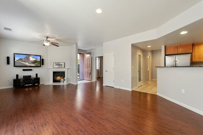 Photo - Spacious 3/3 Townhouse in North Clovis
