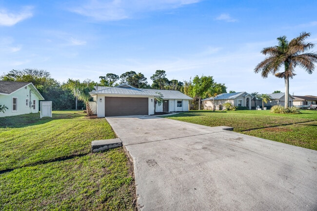 Photo - 2514 SE Alfonso Ave
