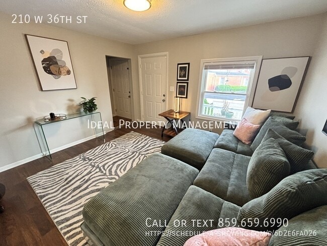 Photo - 210 W 36th St