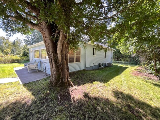 Photo - 2150 Frederick St