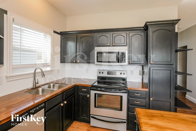 Photo - 3825 Gray Heather Ln