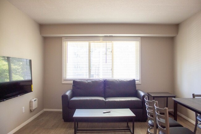 Photo - 57 E John - Offboarded 01/14/2025