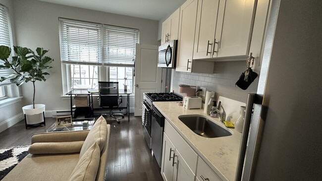 Photo - 38 Saint Germain St