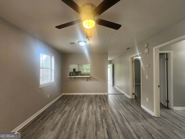 Photo - 1168 Pinedale Cir NW
