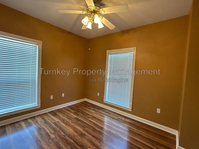 18 Kimberly Pl