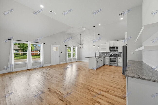10022 Everton Pl