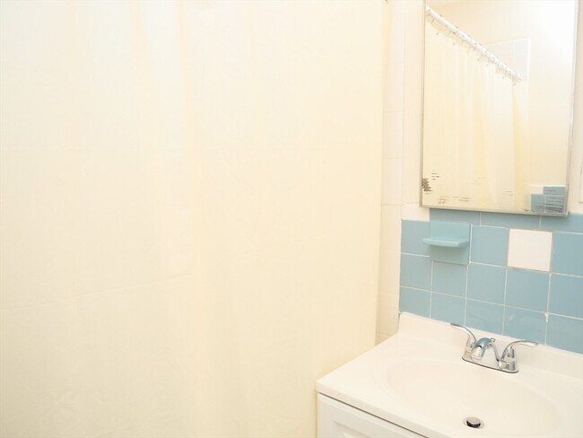 Photo - 1029 Commonwealth Ave Apartments Unit 2