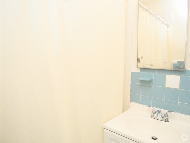 Building Photo - 1029 Commonwealth Ave Unit 2 Rental