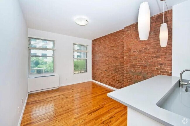 Building Photo - 1 bedroom in New York NY 10014 Unit 5-G Rental