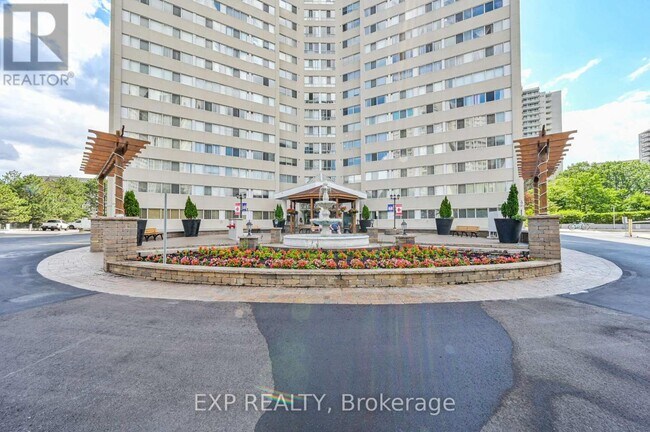 Photo - 3695 Kaneff Crescent Unité 1404