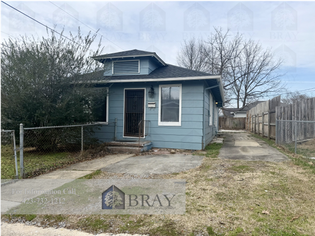 Building Photo - Recently Renovated Home with Fenced Yard in Kingsport