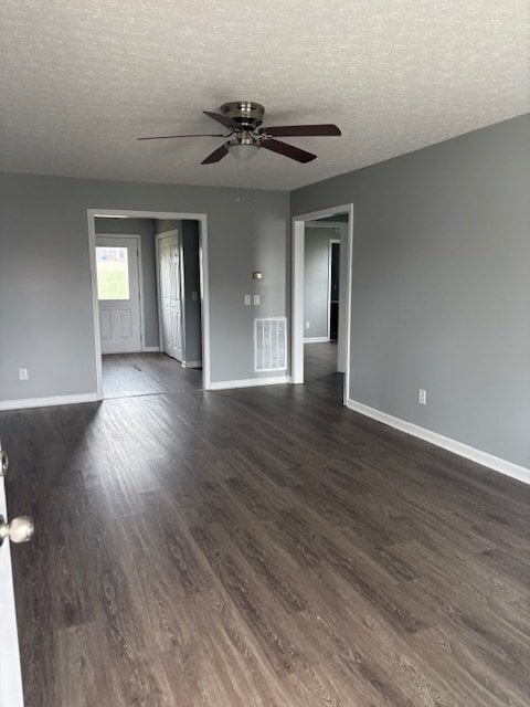 Photo - 123 Village Cir Unidad Apt B
