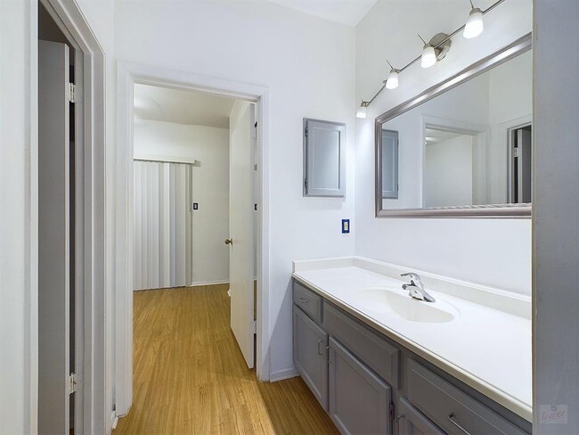 Photo - 2210 Pearl St Unit 204