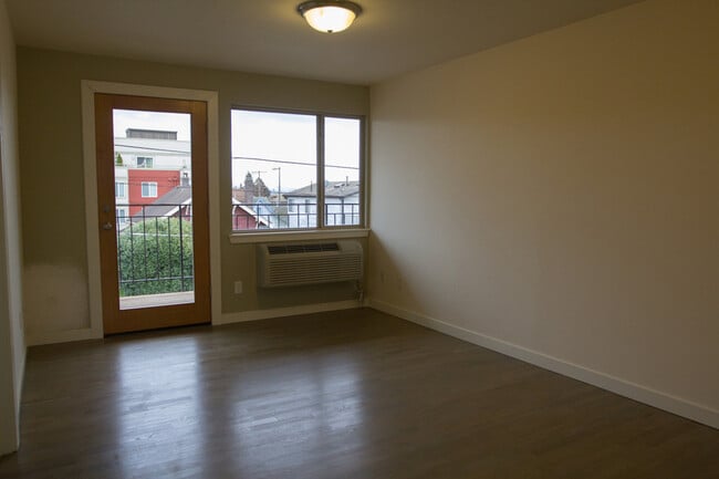 Photo - 4431 Evanston Ave N Apartamento Unidad 102