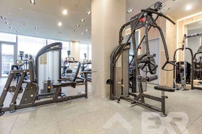 Photo - 436 Albee Square W Unit 25A