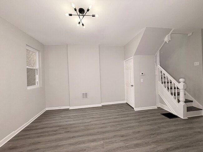 Photo - 2356 McCulloh St