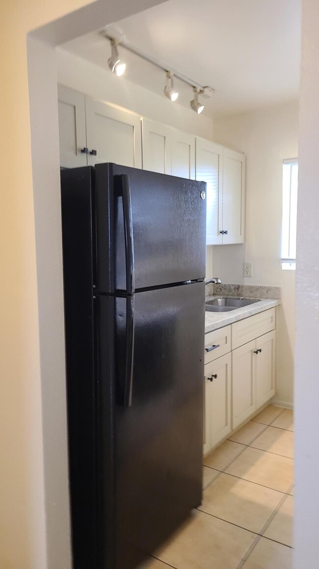 Photo - 1345 E Campbell Ave Unit Apt 5