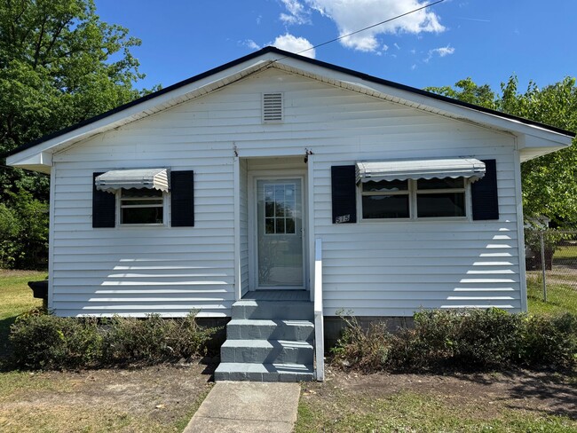 2 Bedroom House in East Tarboro - 2 Bedroom House in East Tarboro