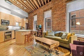 Building Photo - 101 Broad St Rental