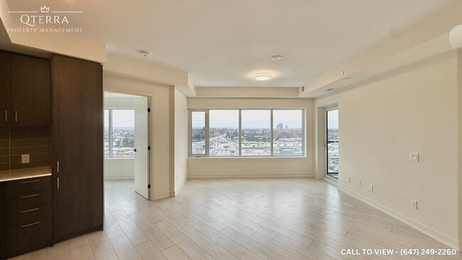 Photo - 8020 Derry Rd