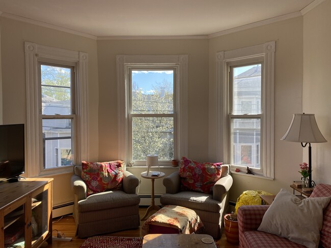 11 Houghton St Unit 2