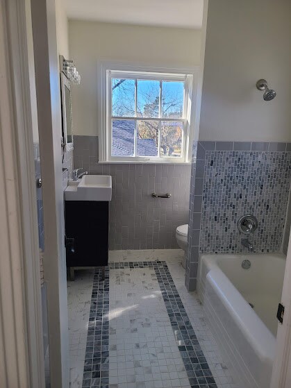 Photo - 703 College St Unidad 703