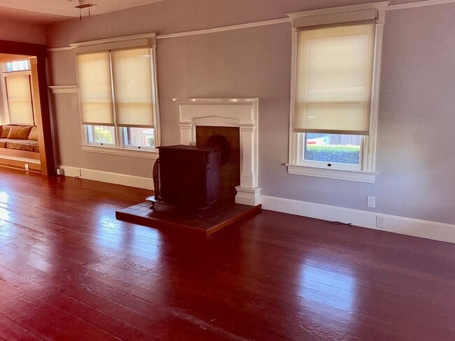 271 S Grand St Unit 271