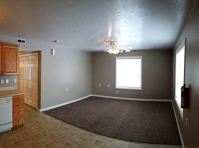 318 Pioneer Rd Unit 2003