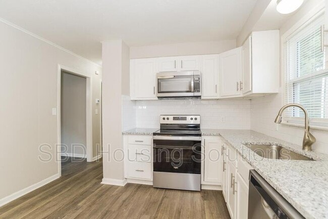 Photo - 1901 S Crescent Ave
