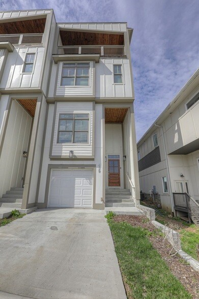 Photo - 439 36th Ave N