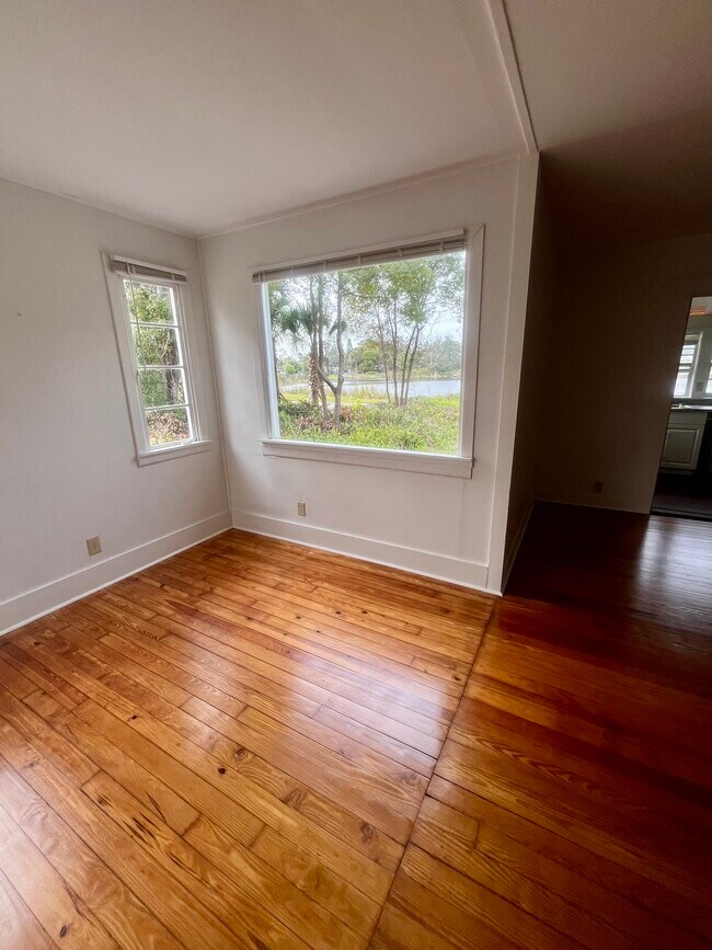 Photo - 311 Concord Dr