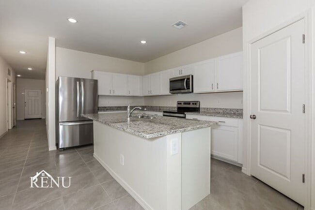 Photo - 35607 W San Capistrano Ave