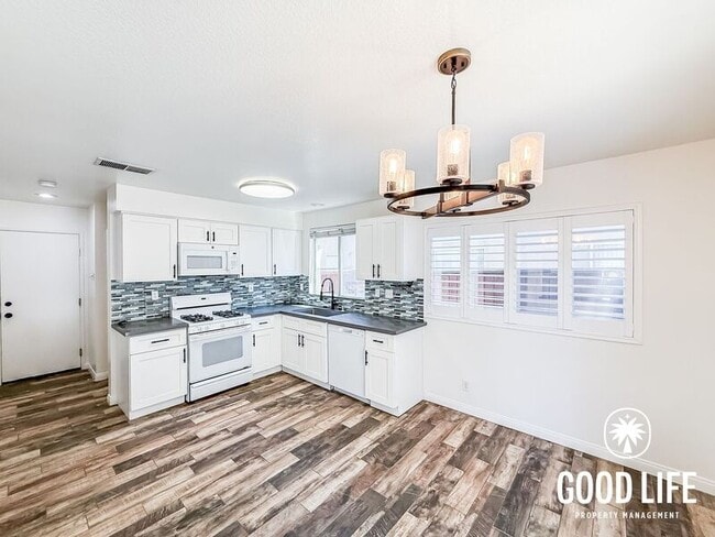 Photo - 1084 Forester Dr