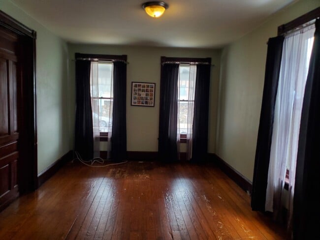 Photo - 215 W Chestnut St Unit 1