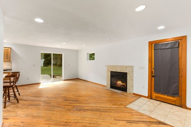 Photo - 24828 124th St SE Unit Attached Dwelling