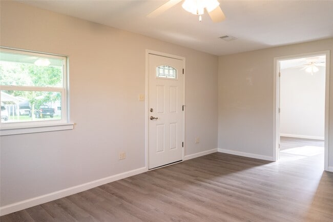 Photo - 134 E Bernard St