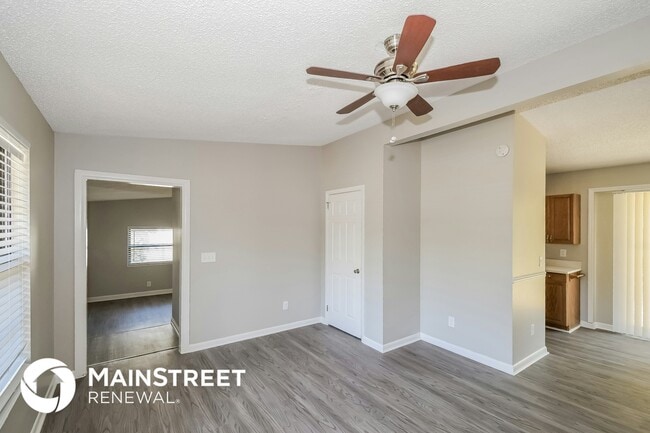 Building Photo - 8029 Patou Dr N Rental