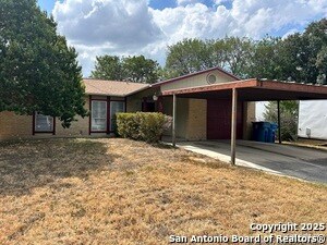Photo - 809 Hickory Hill Dr House