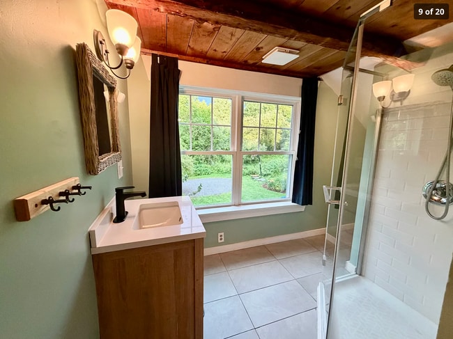 Photo - 111 Machia Hill Rd
