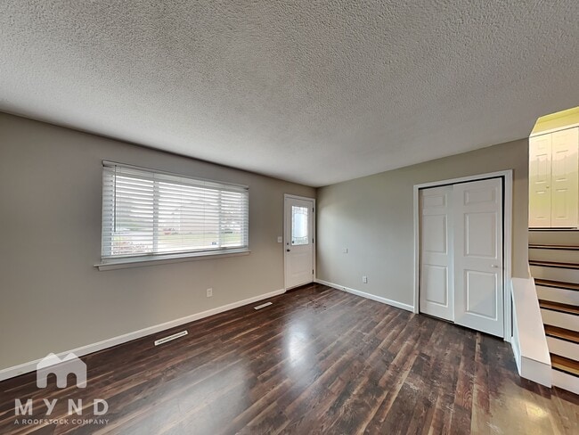 Photo - 3586 Richard Ave