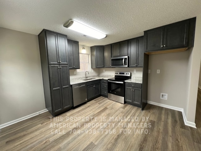 Photo - 318 Rustic Rd