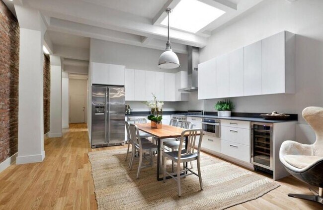 Building Photo - 2 bedroom in New York NY 10014 Unit 7D Rental