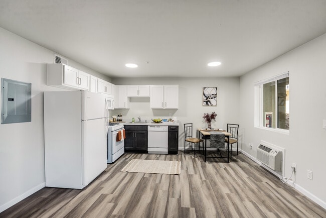 Stardust Apartments