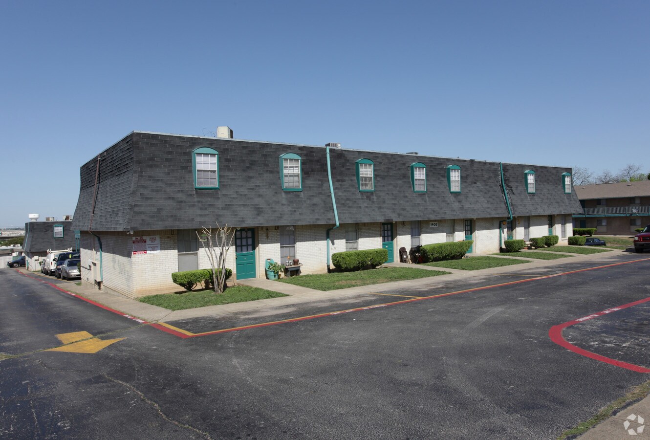 Meadows Apartments - Meadows Apartments