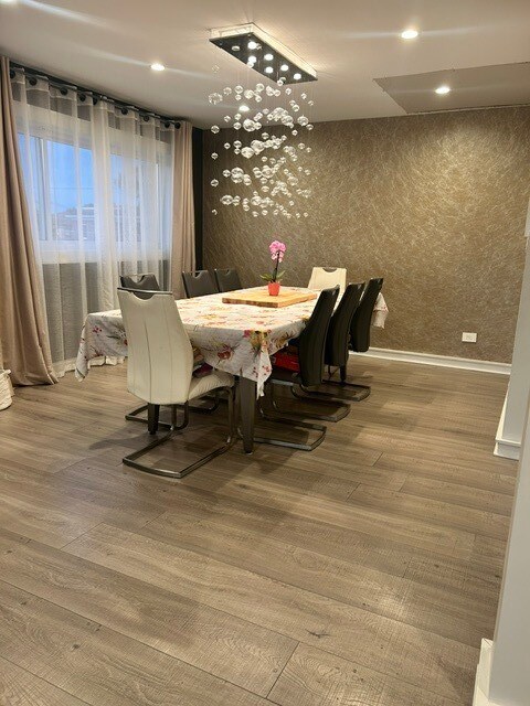 Photo - 8723 Trumbull Ave Unidad 1