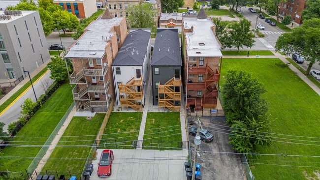 Photo - 5534 S Michigan Ave