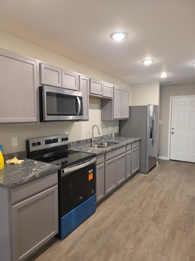 Photo - 720-722 6th St NW